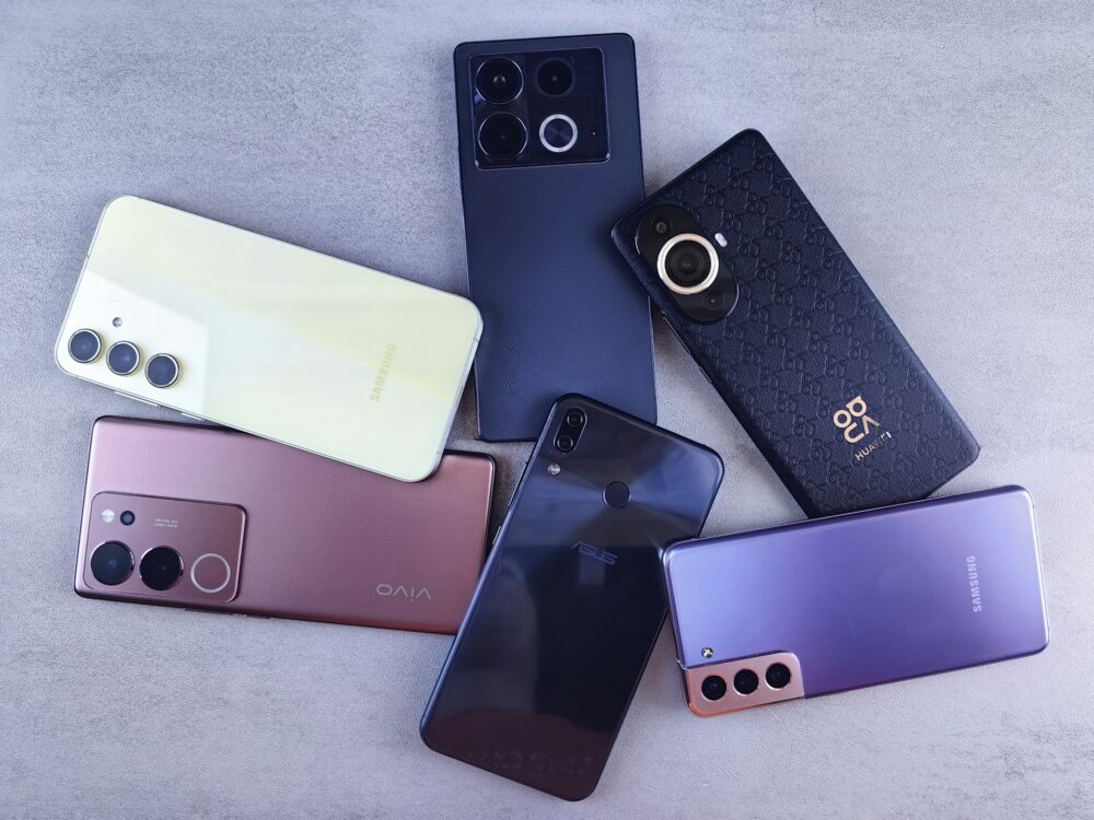 大量のスマホ